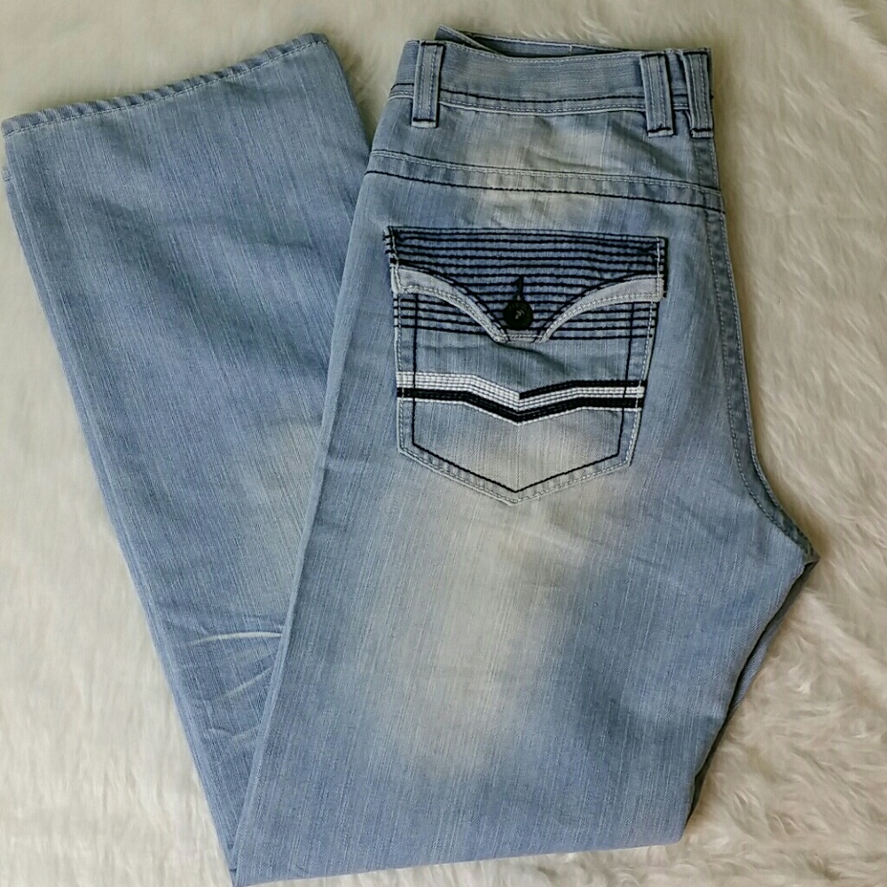 SOLD - Relaxed Loose Fit Men's Blue Jeans 34X32
